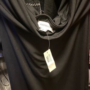 Black Top Addition Elle NWT